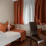 Grand Adriatico 4* Florence