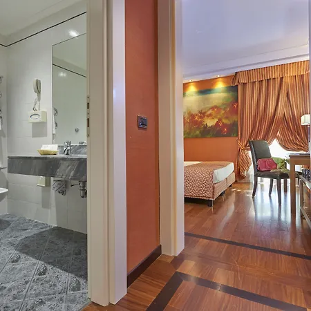 亚德里亚海大酒店