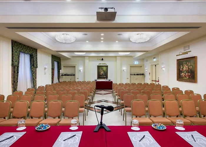 Grand Adriatico 4* Florence